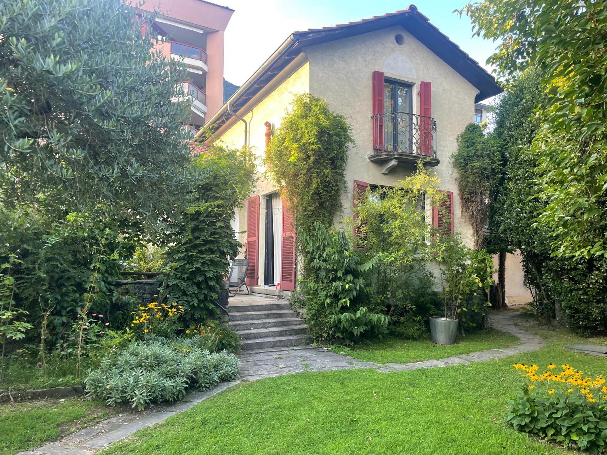 Cozy Apartment In The Green Locarno Exterior photo